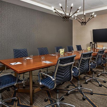 Hyatt Place Pena Station/Denver Airport Bagian luar foto