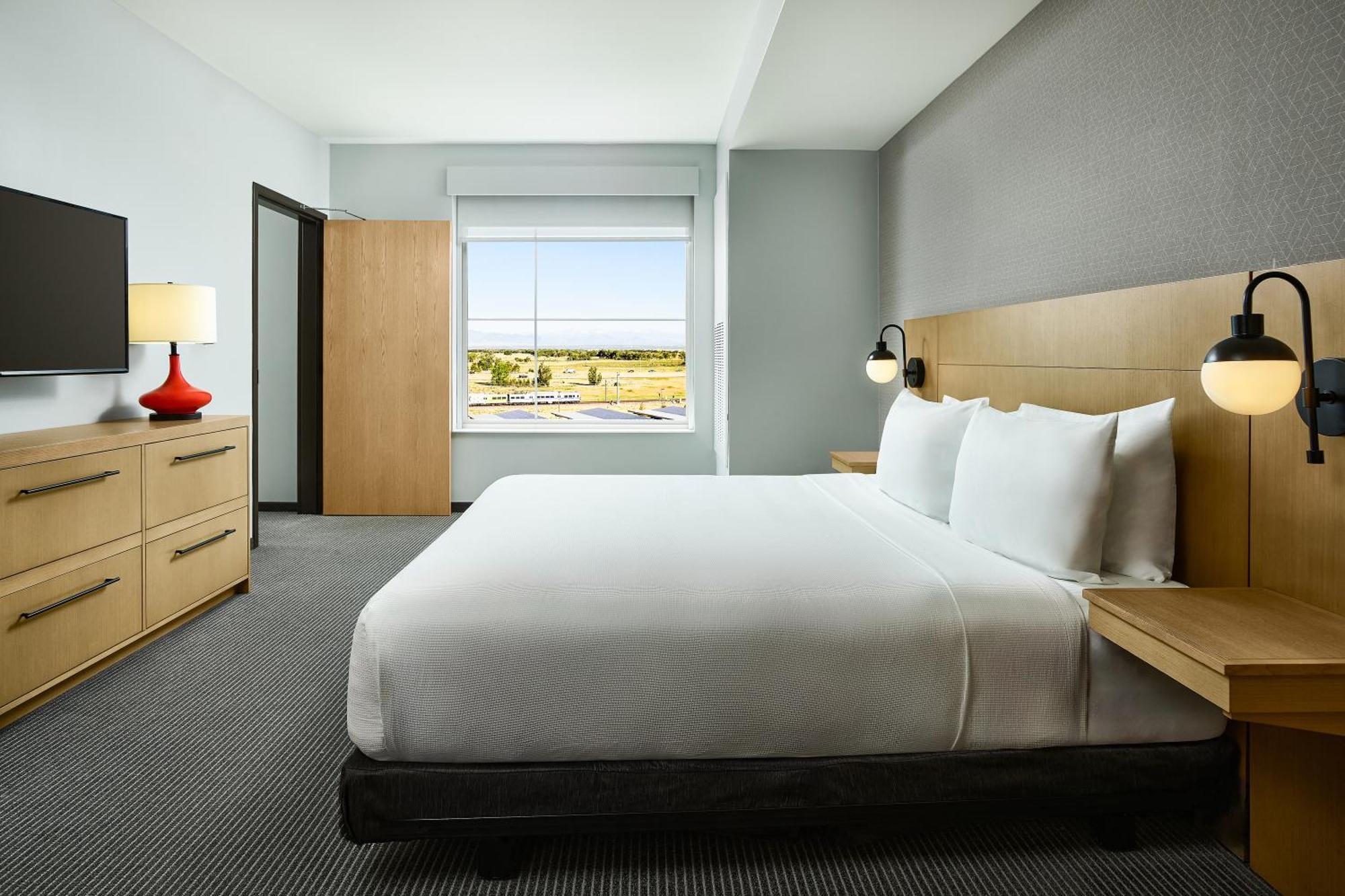 Hyatt Place Pena Station/Denver Airport Bagian luar foto