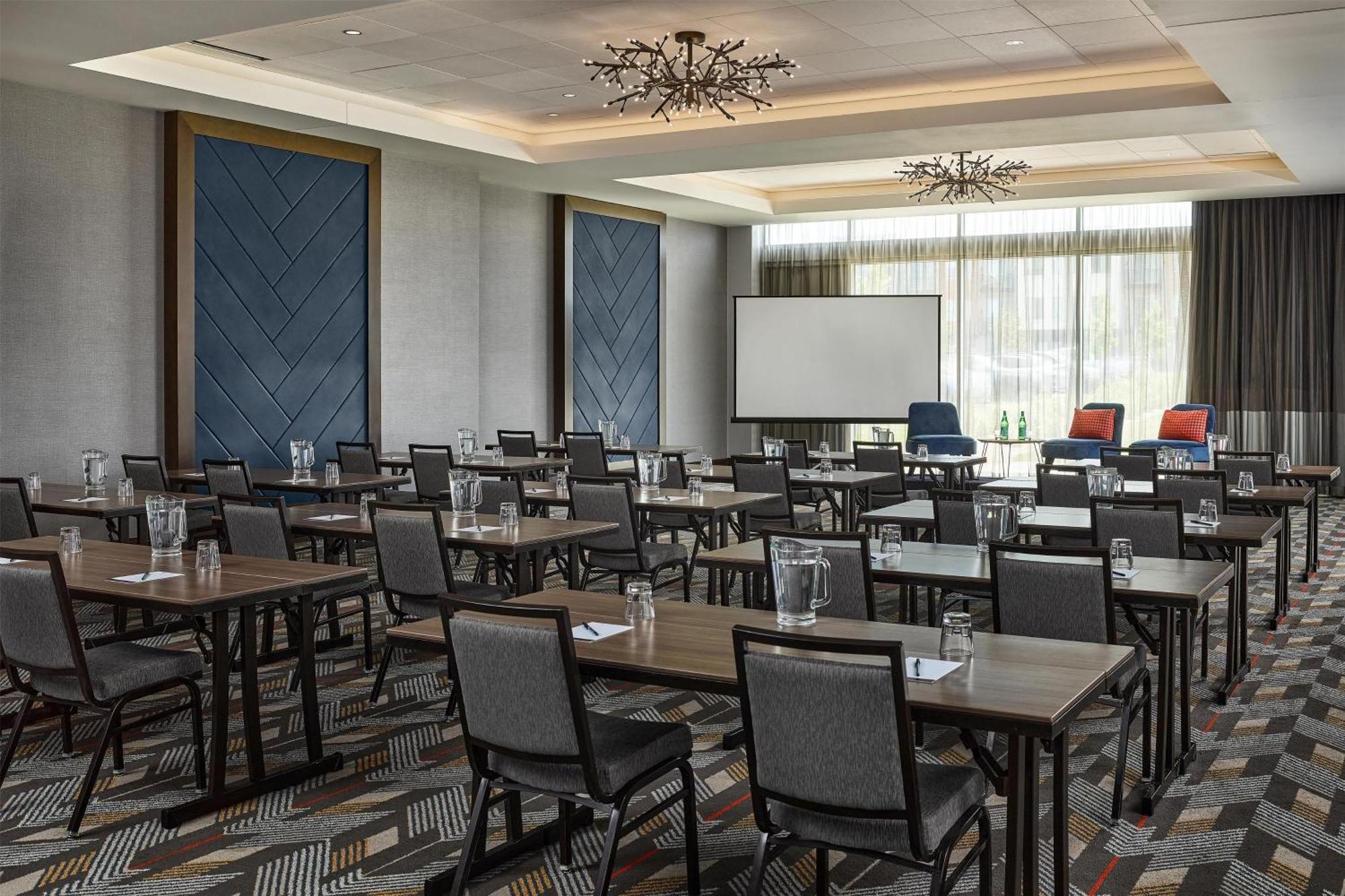 Hyatt Place Pena Station/Denver Airport Bagian luar foto
